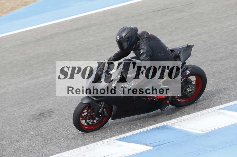 /02 28.-31.01.2025 Moto Center Thun Jerez/gruen-green/79